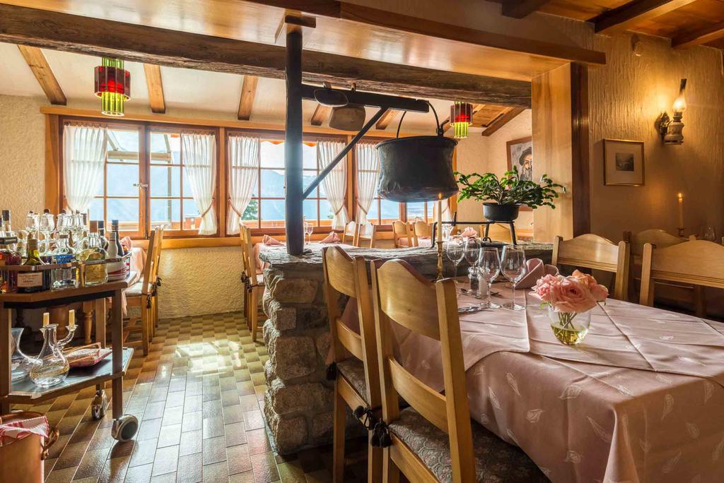 רידראלפ Swiss Chalet-Style Hotel Walliser Spycher מראה חיצוני תמונה