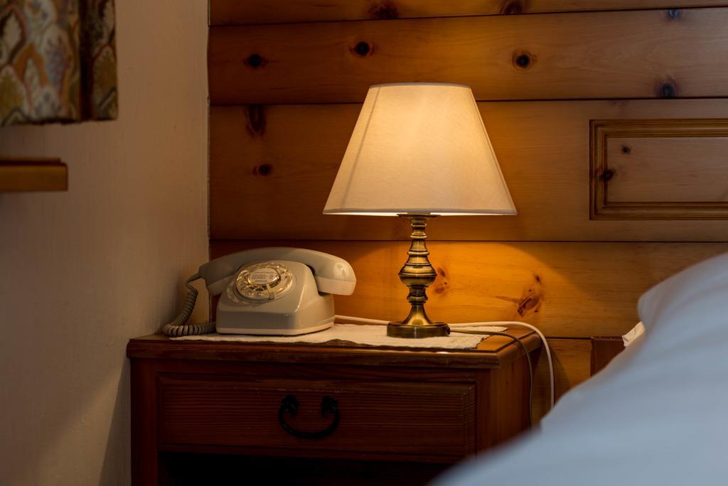 רידראלפ Swiss Chalet-Style Hotel Walliser Spycher מראה חיצוני תמונה