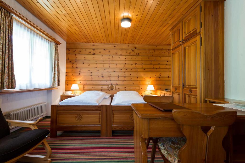 רידראלפ Swiss Chalet-Style Hotel Walliser Spycher מראה חיצוני תמונה
