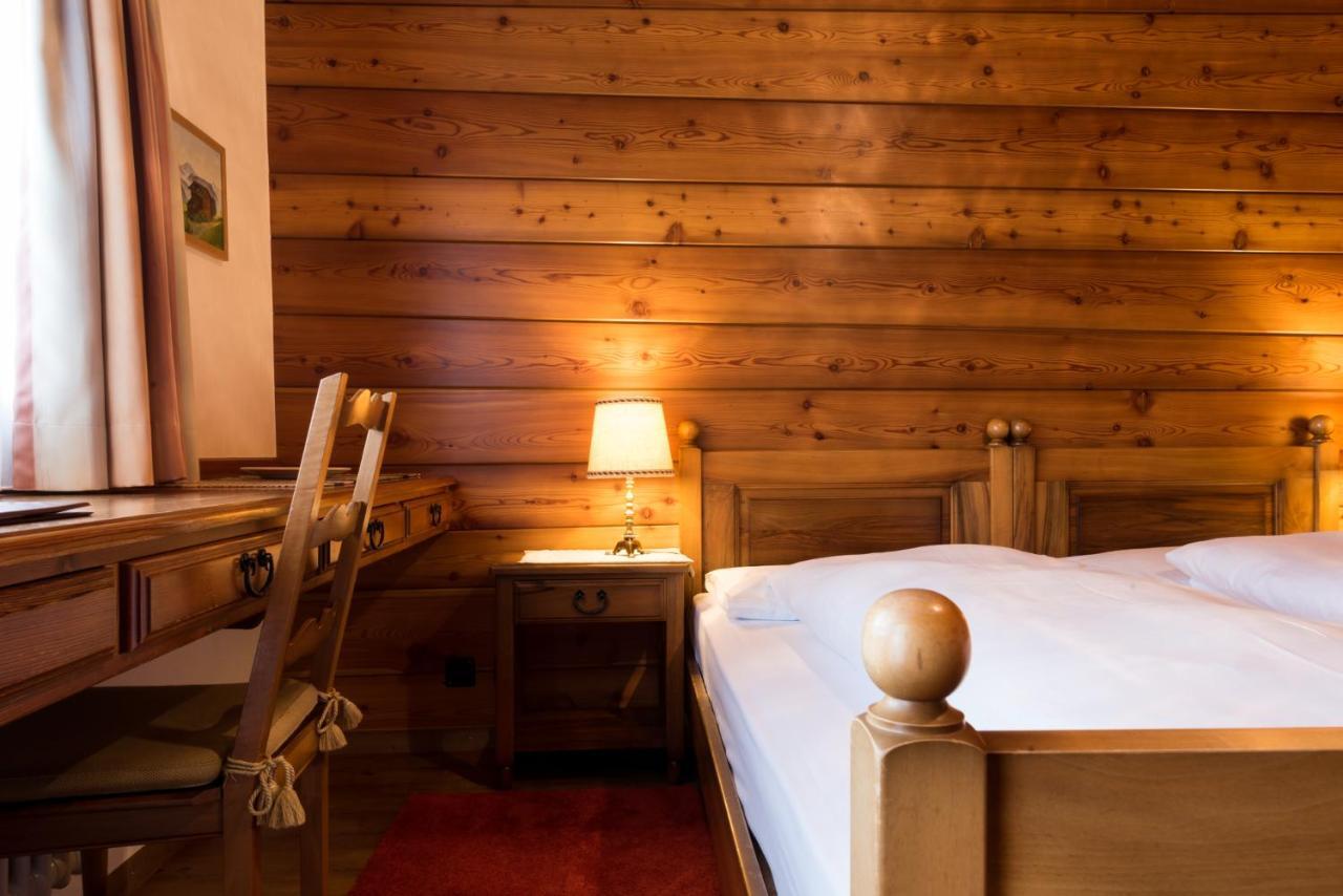רידראלפ Swiss Chalet-Style Hotel Walliser Spycher מראה חיצוני תמונה